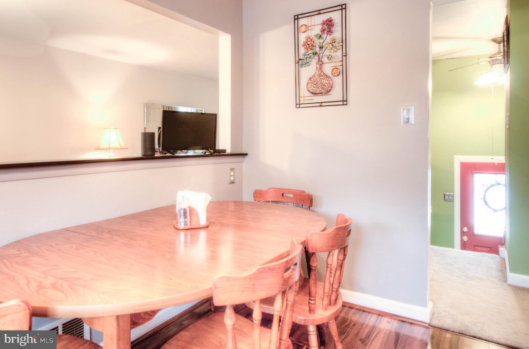 304 Peach Road Bellmawr, NJ 08031 - Photo 14 of 28 Eat-in kitchen