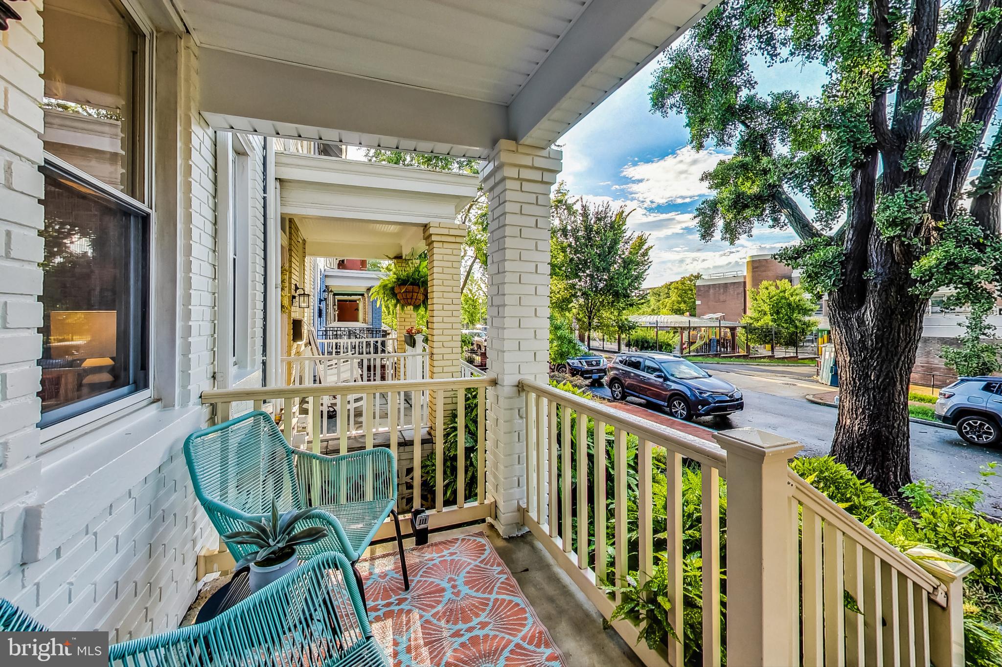 655 Morris Place Northeast Washington, DC 20002 - Photo 2 of 29