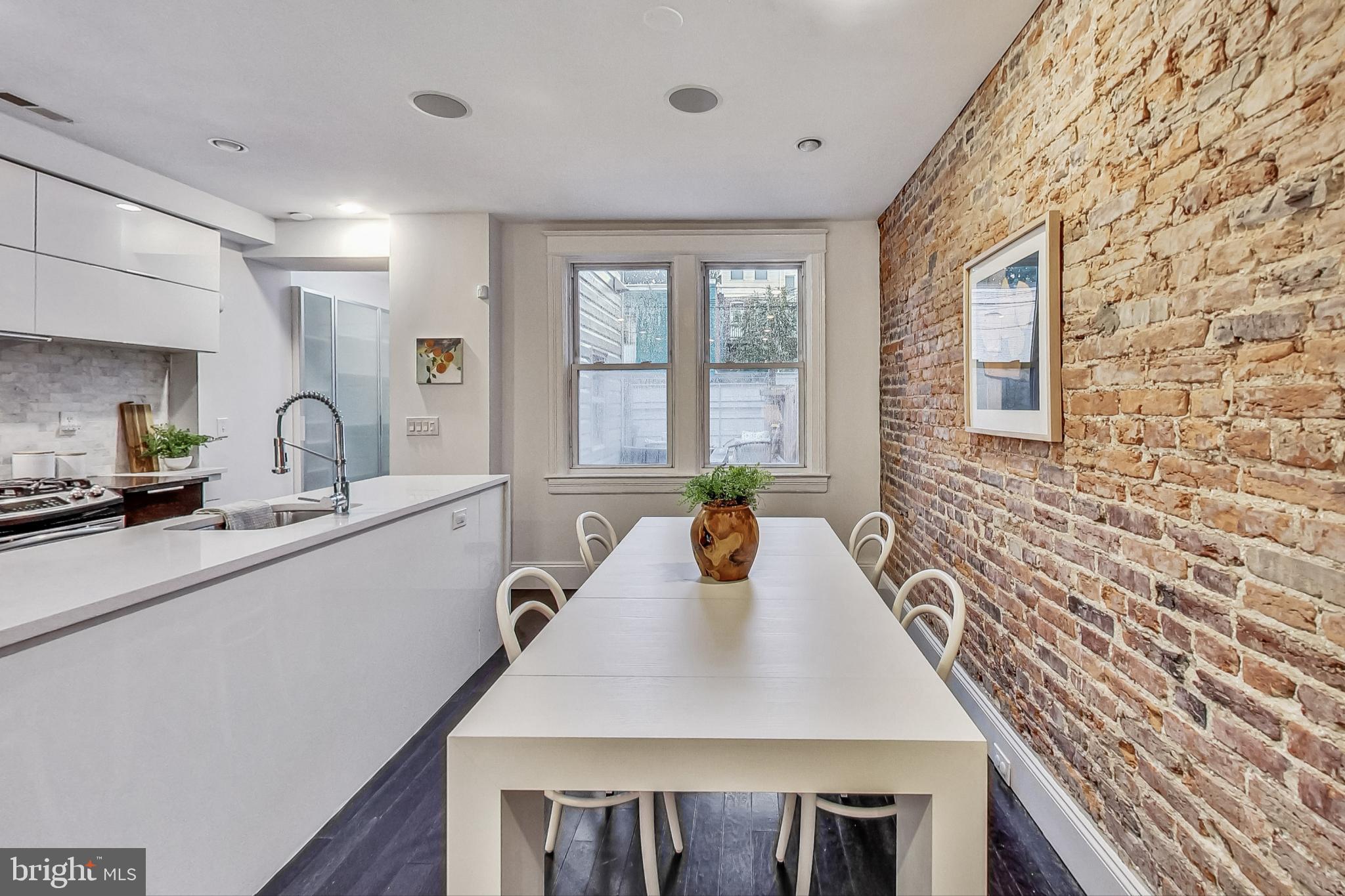 655 Morris Place Northeast Washington, DC 20002 - Photo 6 of 29