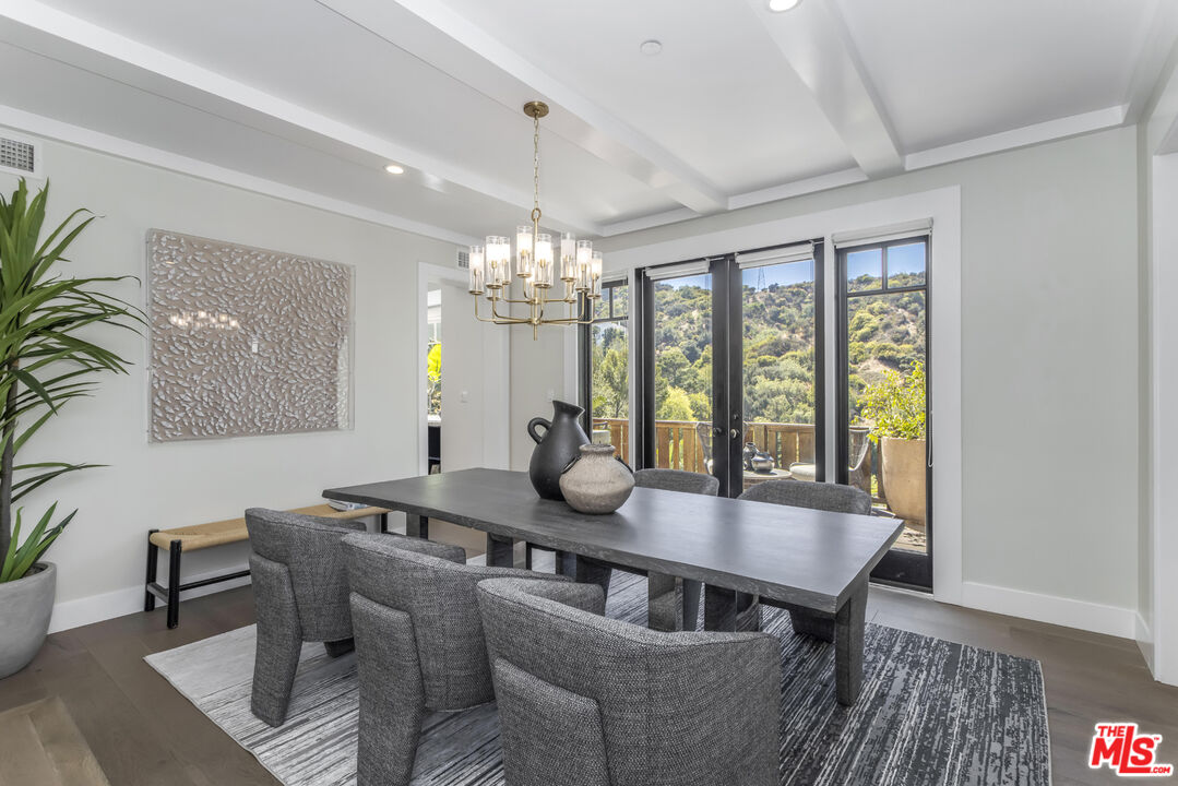 2201 Beech Knoll Road Los Angeles, CA 90046 - Photo 11 of 63 Gallery Image 11