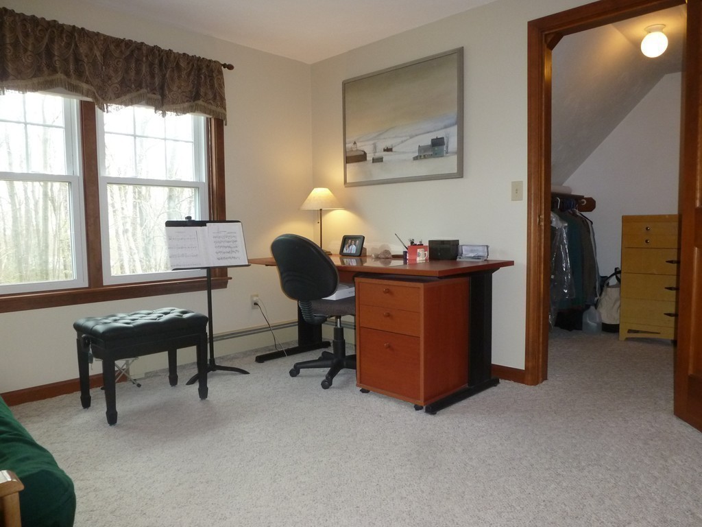 152 Winter Hill Road Holden, MA 01520 - Photo 17 of 30 Gallery Image 17