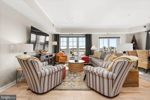 $985,000 | 37286 Lighthouse Road, Unit 210, Selbyville, DE 19975