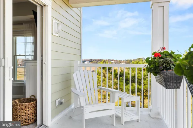 $985,000 | 37286 Lighthouse Road, Unit 210, Selbyville, DE 19975