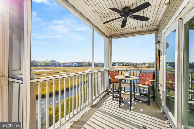 $985,000 | 37286 Lighthouse Road, Unit 210, Selbyville, DE 19975