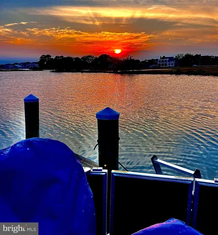 $985,000 | 37286 Lighthouse Road, Unit 210, Selbyville, DE 19975