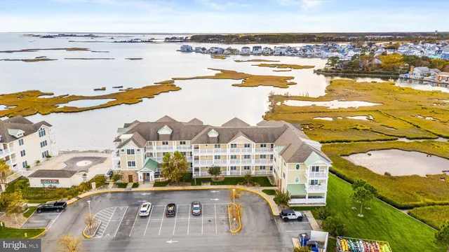 $985,000 | 37286 Lighthouse Road, Unit 210, Selbyville, DE 19975