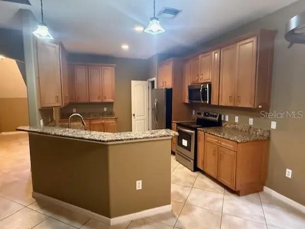 $4,000 | 1518 Salem Drive, Orlando, FL 32807
