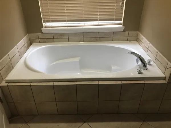 $4,000 | 1518 Salem Drive, Orlando, FL 32807