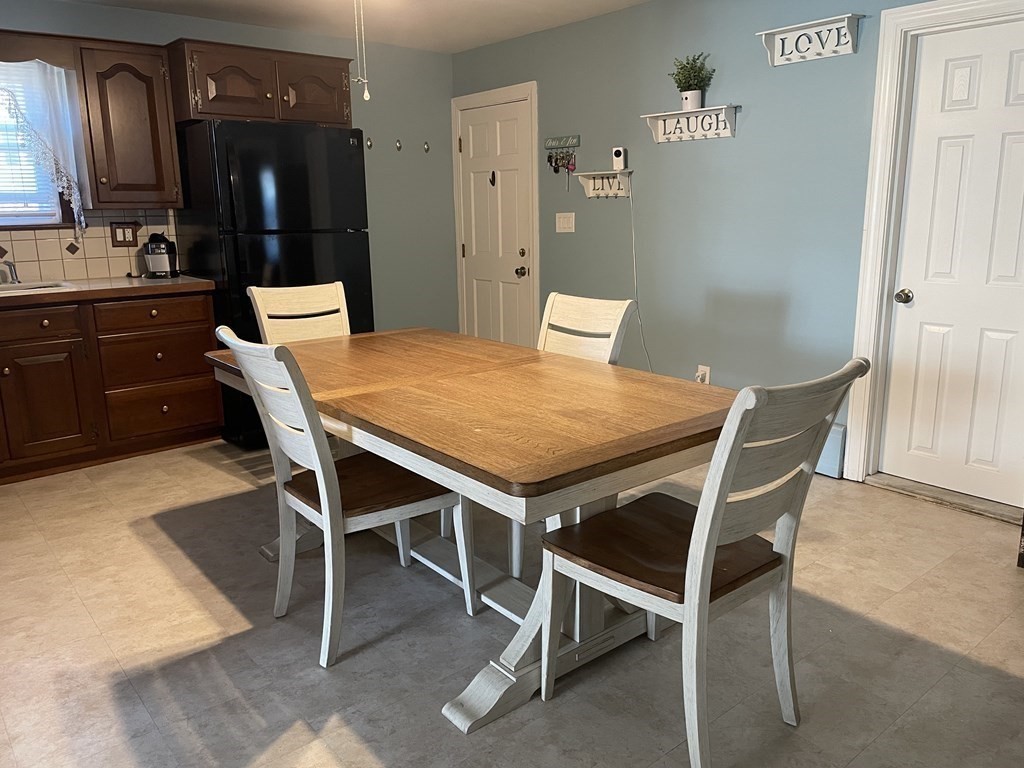 810 New Boston Road Fall River, MA 02720 - Photo 6 of 21 Gallery Image 6