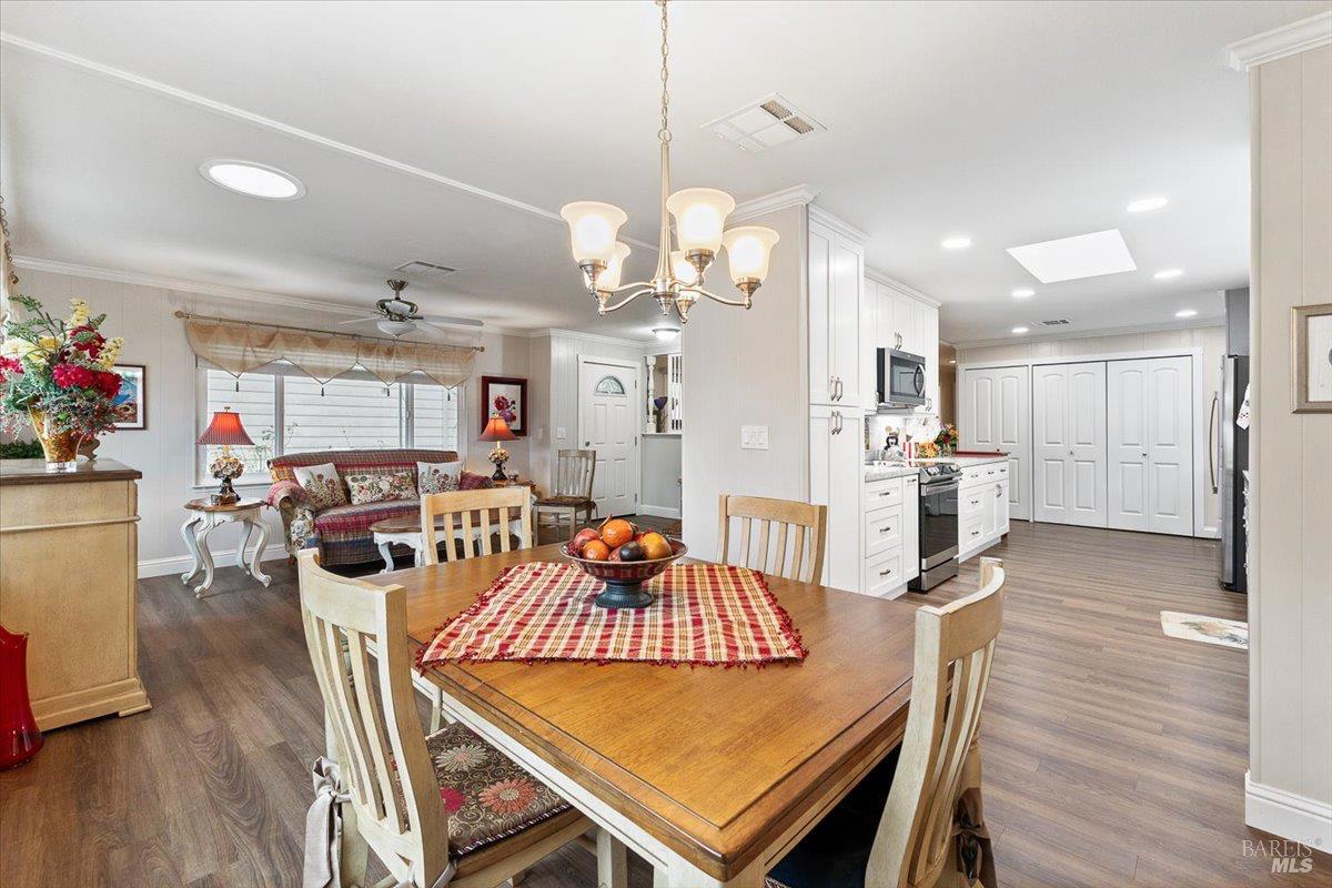 228 Regency Court Santa Rosa, CA 95401 - Photo 10 of 32