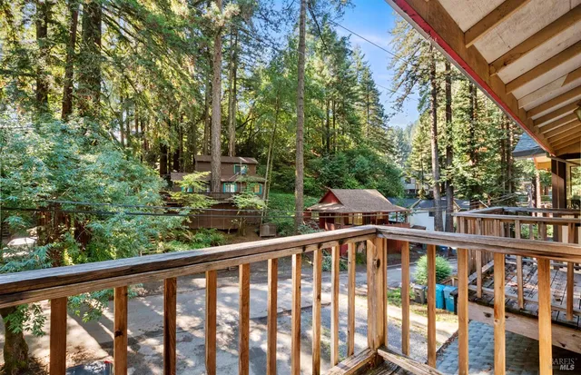 an empty room with a hallway