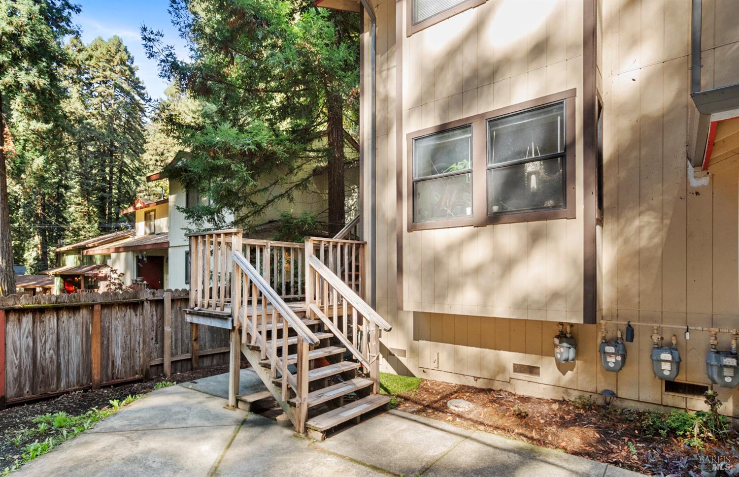 14571 Canyon 1 Road Guerneville, CA 95446 - Photo 23 of 37 a view of a balcony with wooden fence and floor