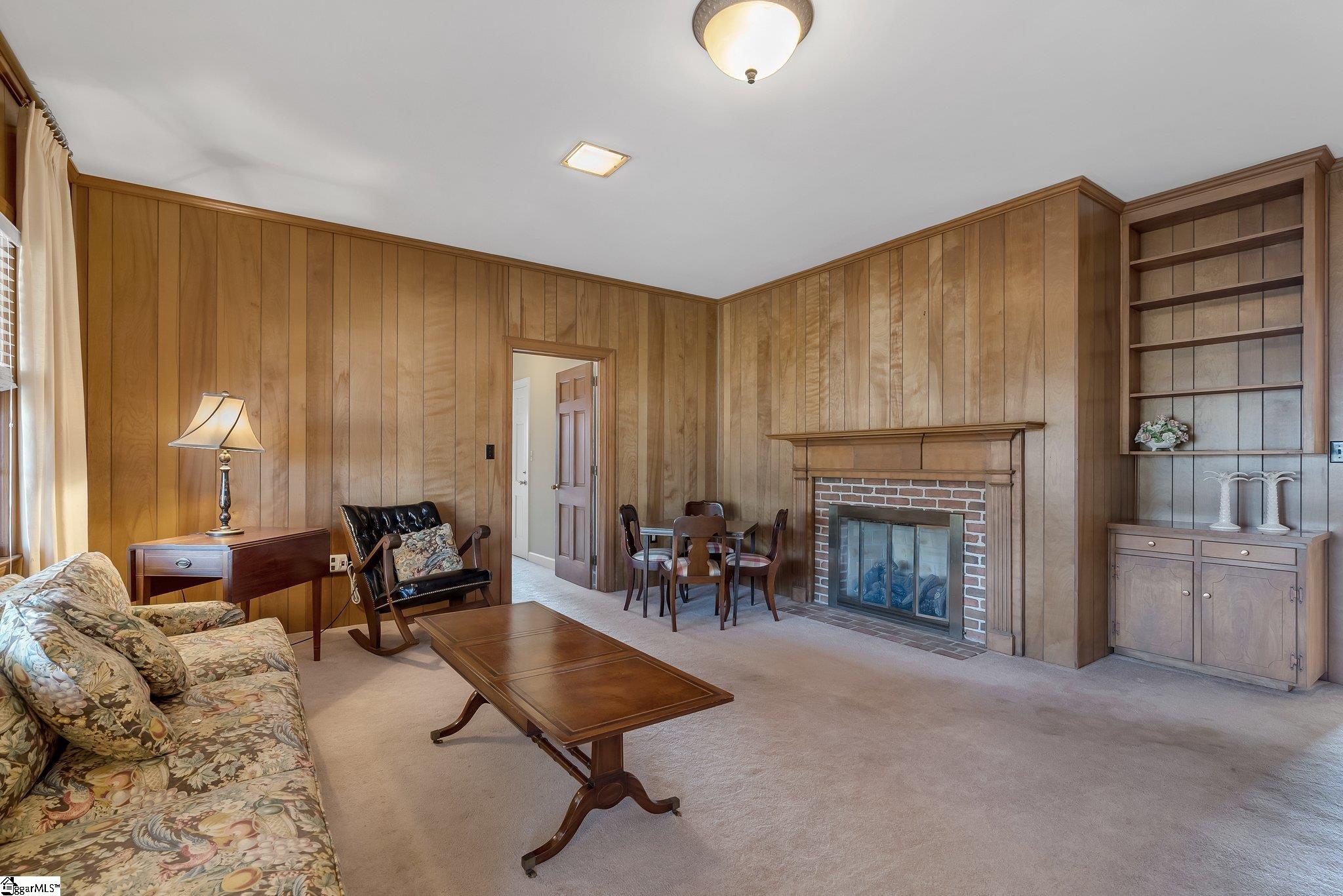 307 South Broad Street Clinton, SC 29325 - Photo 20 of 34