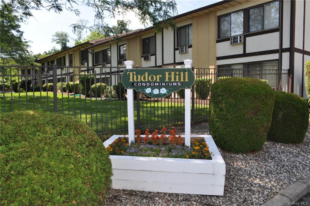 714 Tudor Hill, Nanuet, NY 10954 Compass