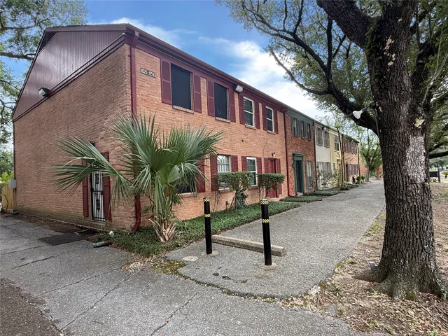 $83,900 | 11529 Chimney Rock Road, Houston, TX 77035