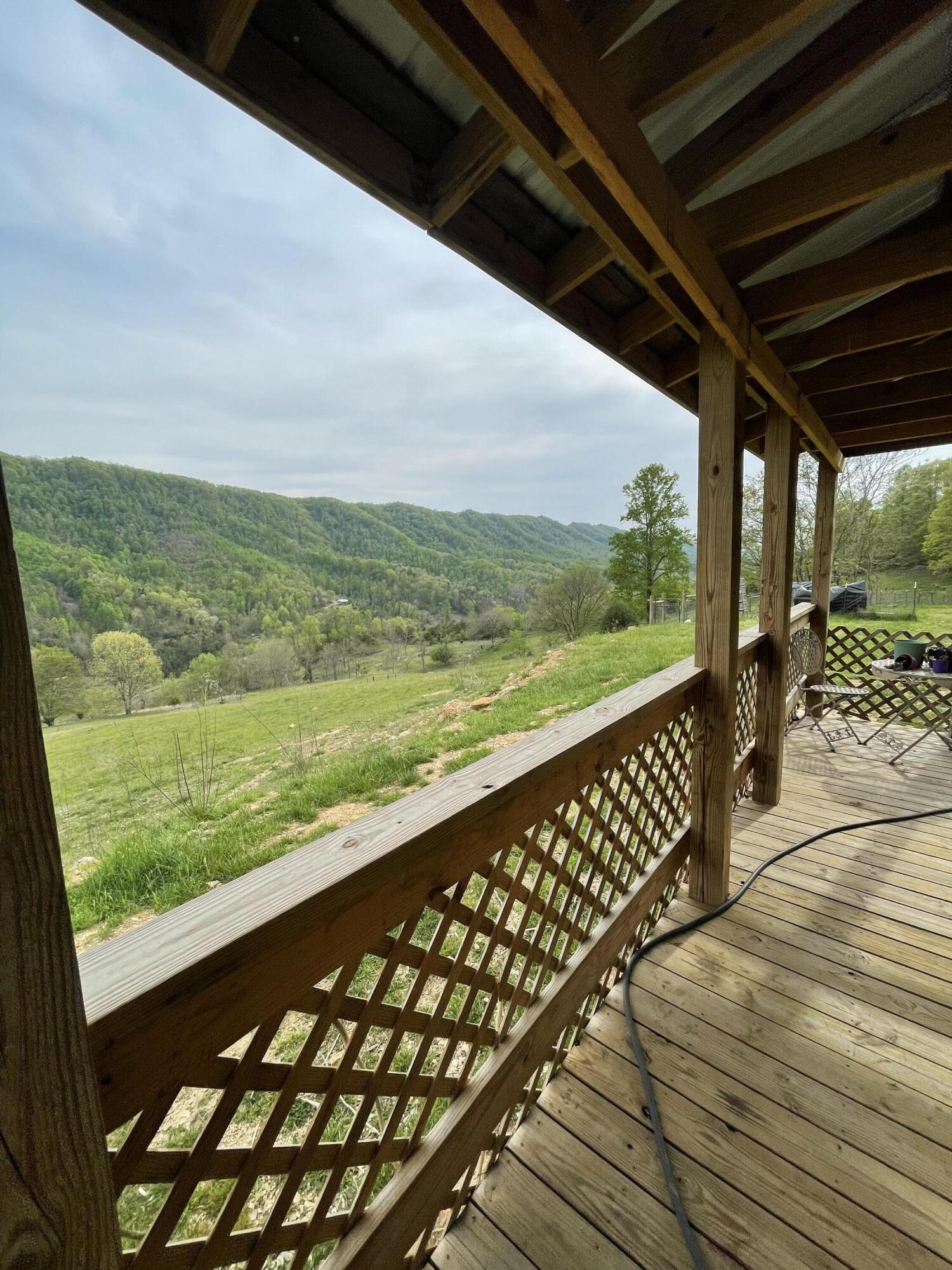 6149 Clinch Mountain Road Eidson, TN 37731 - Photo 39 of 46 108249A9-72CB-47F4-83FC-37C61A9C413A