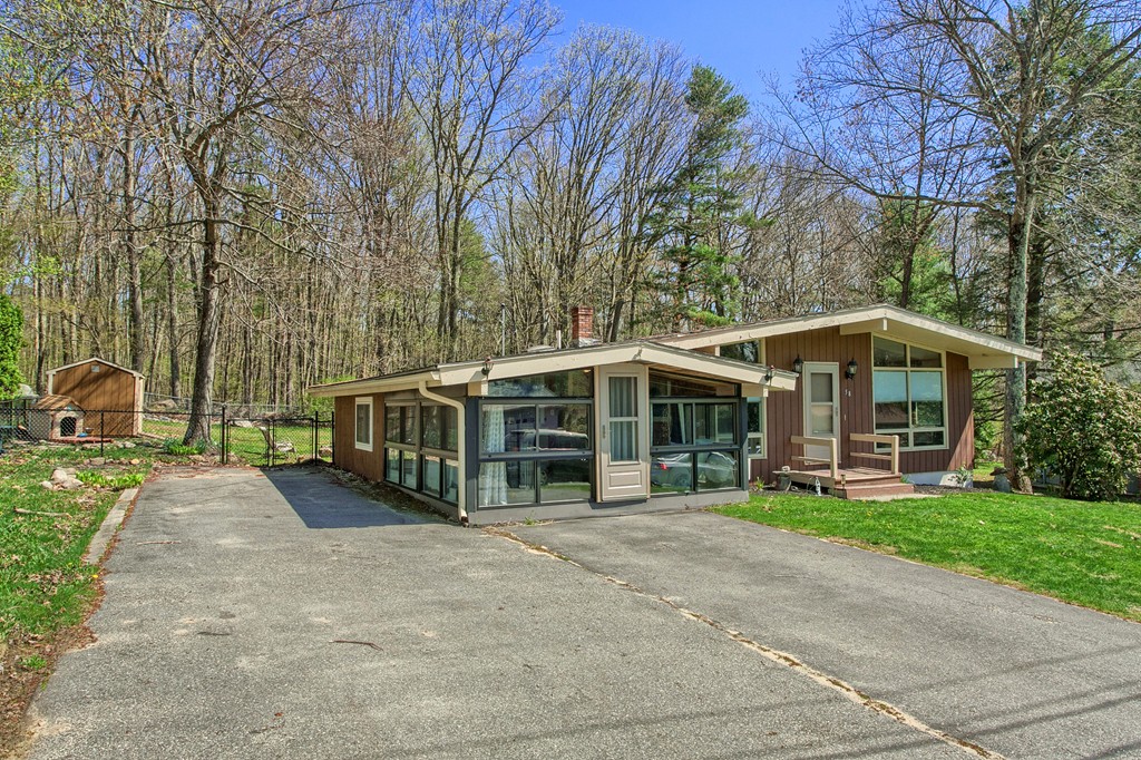 58 Pepper Road Fitchburg, MA 01420 - Photo 2 of 30 Gallery Image 2