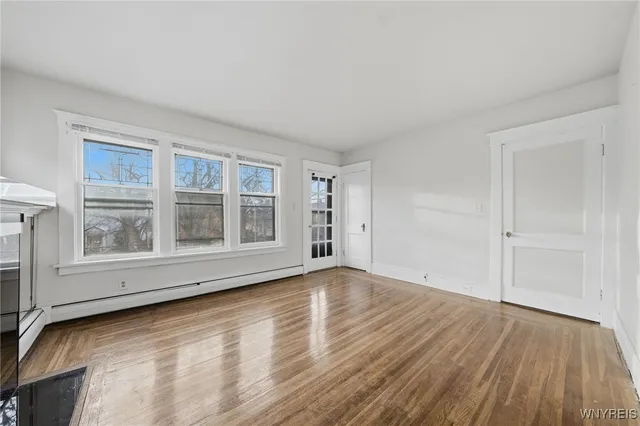 $1,500 | 691 Columbus Parkway, Buffalo, NY 14213