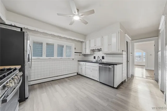 $1,500 | 691 Columbus Parkway, Buffalo, NY 14213