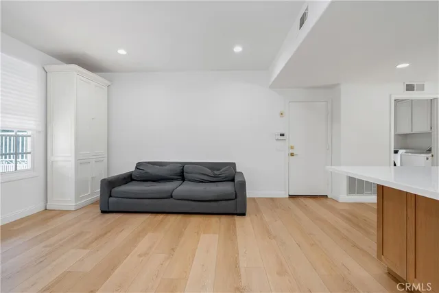 $1,749,000 | 23024 Park Veneto, Calabasas, CA 91302