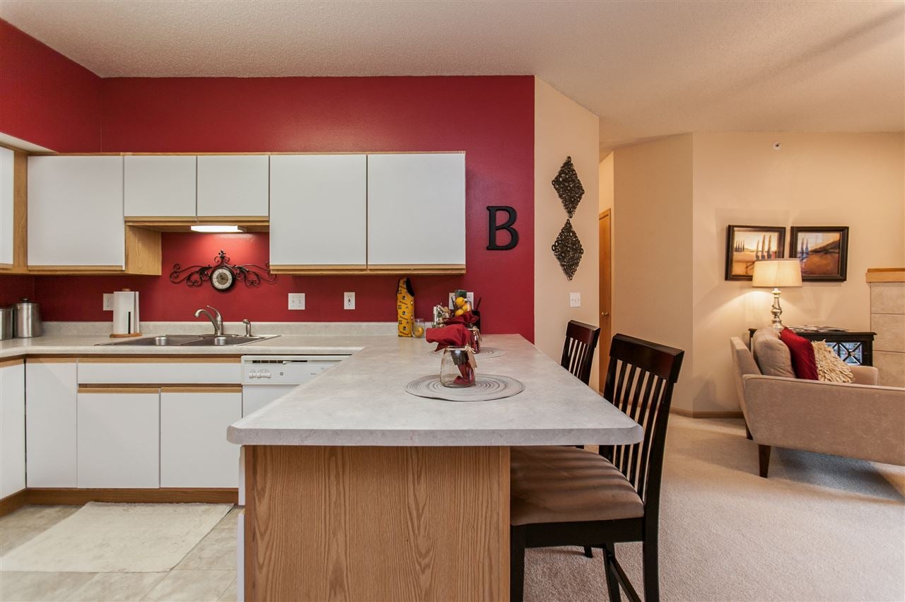 3028 Center Point Road Northeast, Unit 202 Cedar Rapids, IA 52402 - Photo 14 of 32 Gallery Image 14