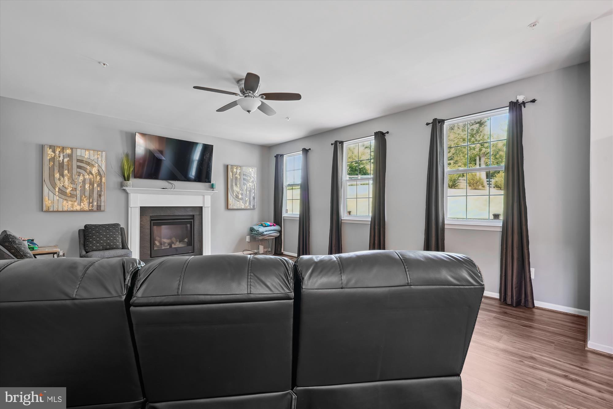 1316 Sentry Way Prince Frederick, MD 20678 - Photo 20 of 49 Living Room