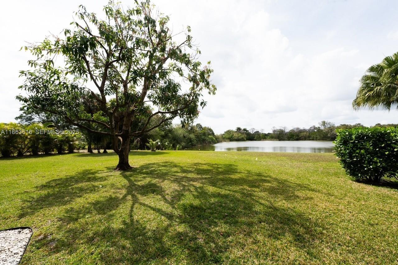 17969 Fairoaks Way Boca Raton, FL 33498 - Photo 21 of 24 Gallery Image 21