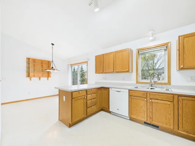 $370,000 | 415 Southwest 8th Avenue, Lonsdale, MN 55046