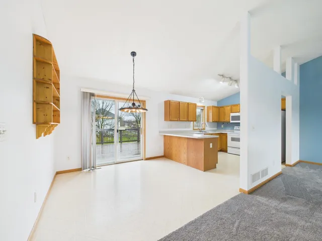 $370,000 | 415 Southwest 8th Avenue, Lonsdale, MN 55046