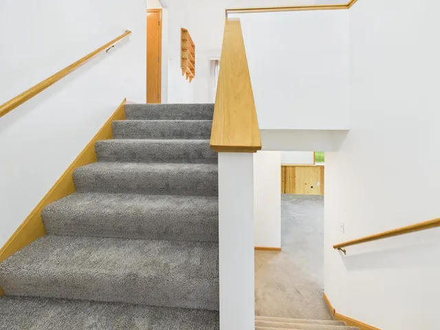 $370,000 | 415 Southwest 8th Avenue, Lonsdale, MN 55046