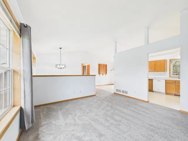 $370,000 | 415 Southwest 8th Avenue, Lonsdale, MN 55046