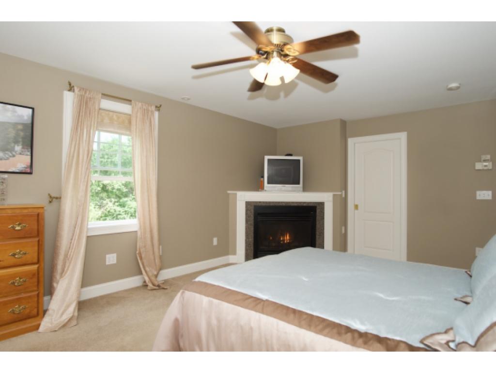 129 County Farm Road Dover, NH 03820 - Photo 17 of 36 Gallery Image 17