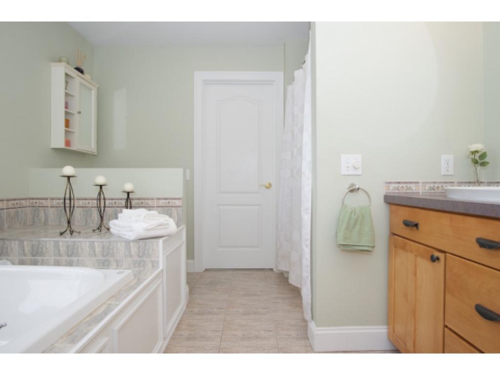 129 County Farm Road Dover, NH 03820 - Photo 21 of 36 Gallery Image 21