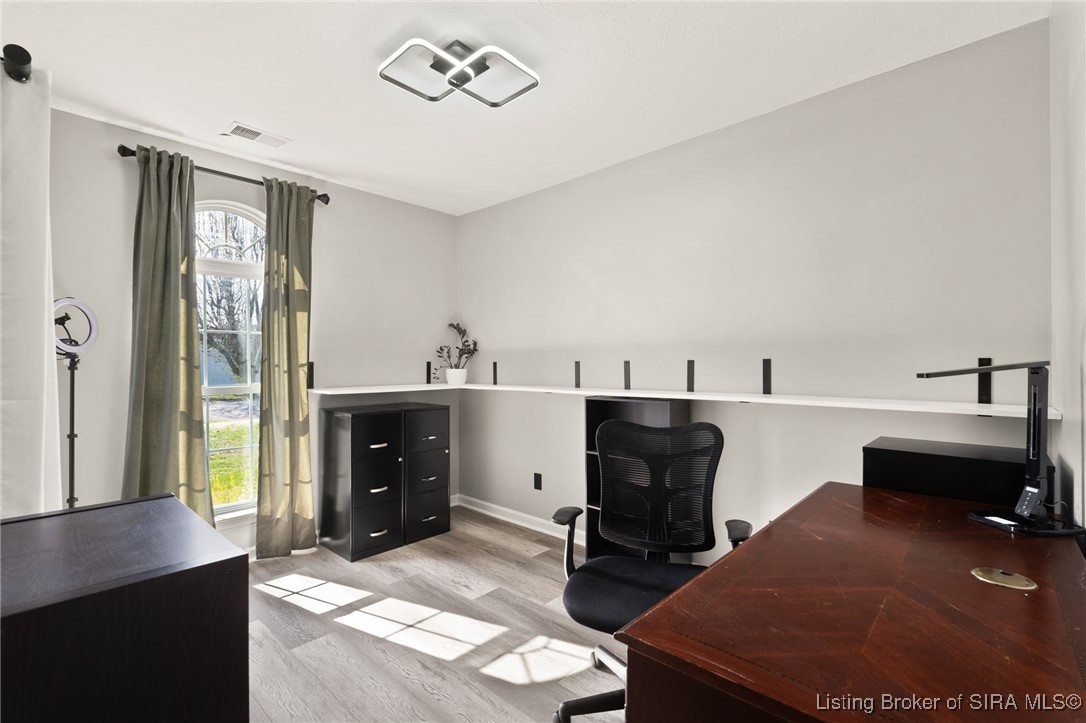 1304 High Meadow Road Jeffersonville, IN 47130 - Photo 24 of 35