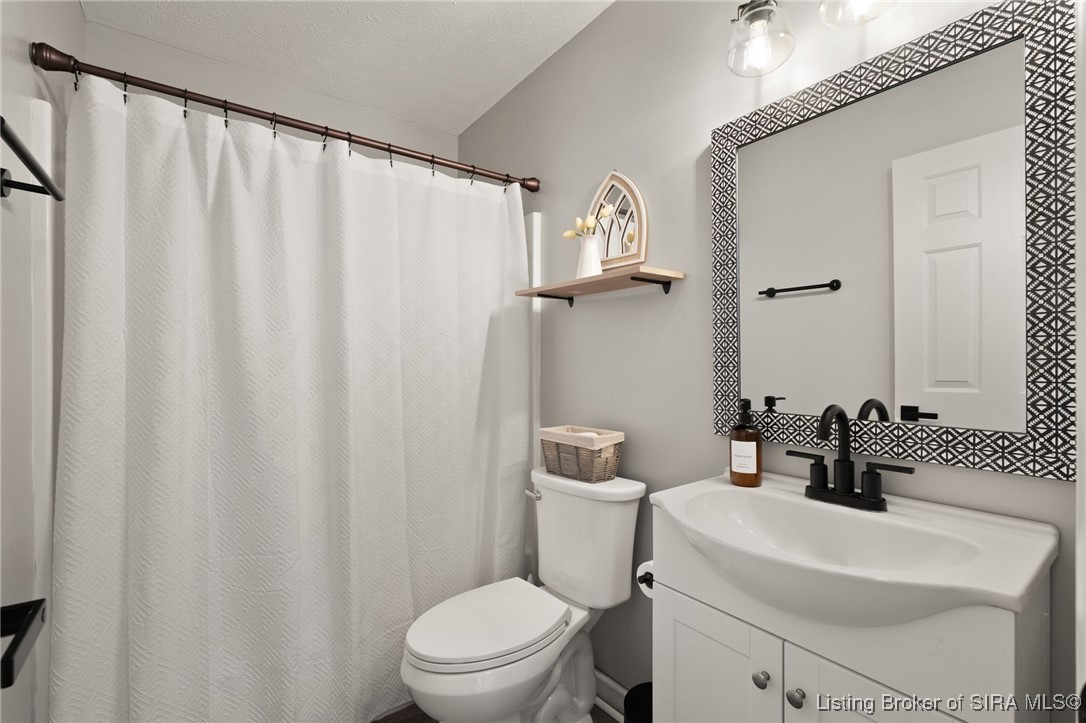 1304 High Meadow Road Jeffersonville, IN 47130 - Photo 25 of 35