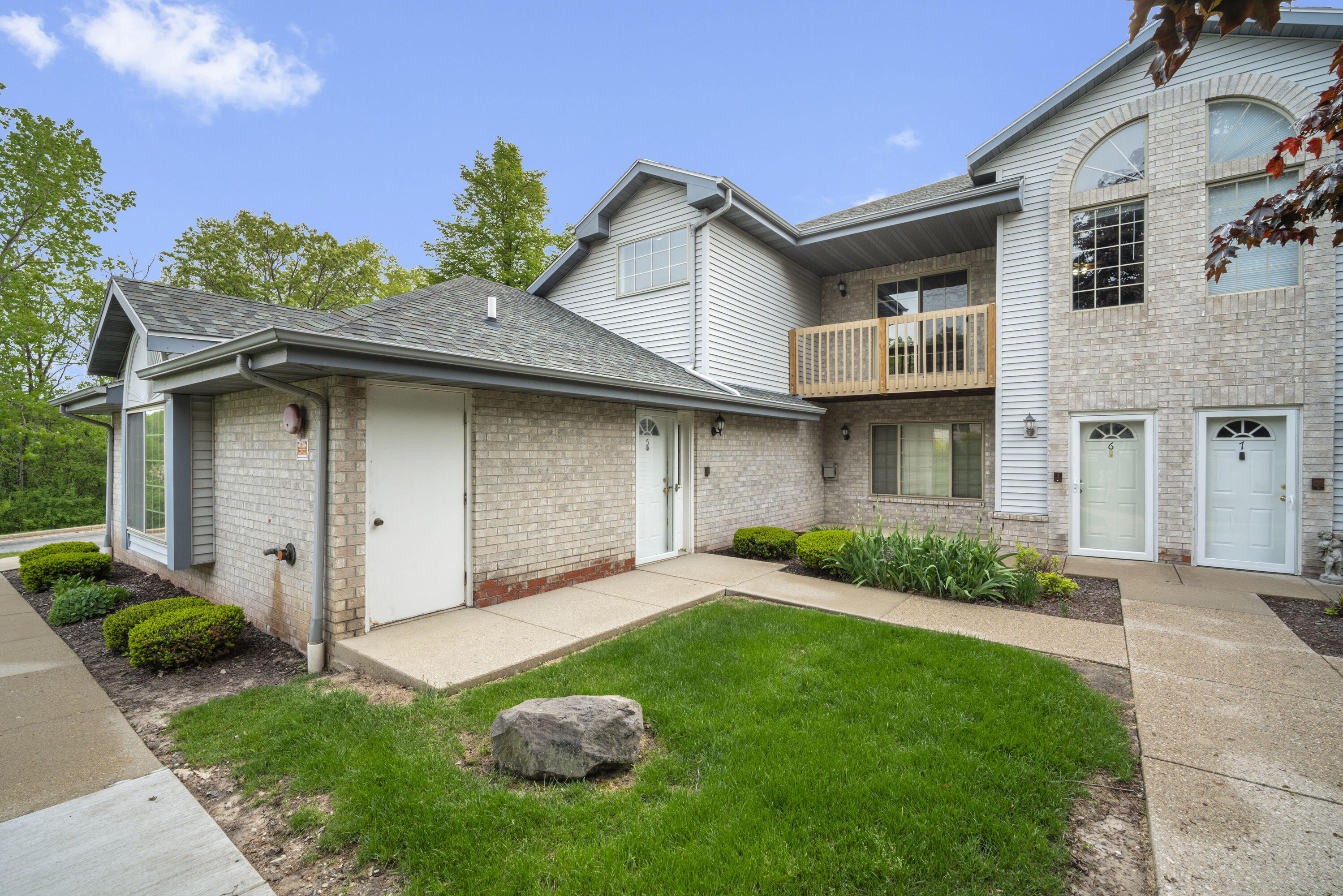 9322 West Loomis Road, Unit 5 Franklin, WI 53132 - Photo 19 of 19 Main Entrance