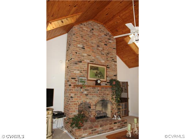 5120 Moseley Road Moseley, VA 23120 - Photo 7 of 24 Gallery Image 7