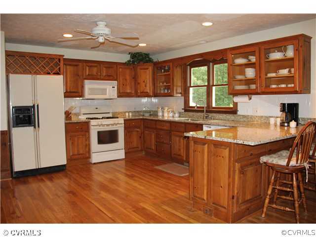 5120 Moseley Road Moseley, VA 23120 - Photo 8 of 24 Gallery Image 8