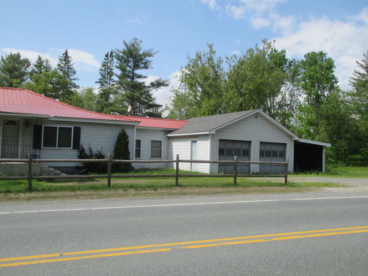262 Littleton Road Whitefield, NH 03598 - Photo 2 of 26