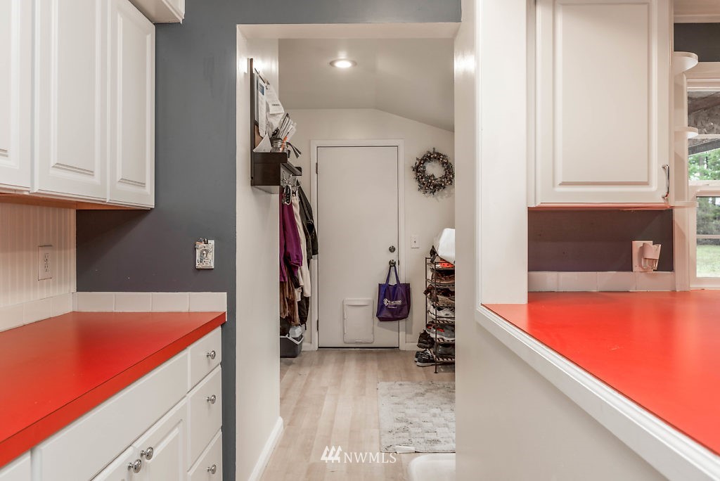 2746 Wood Road Oak Harbor, WA 98277 - Photo 11 of 25 Gallery Image 11
