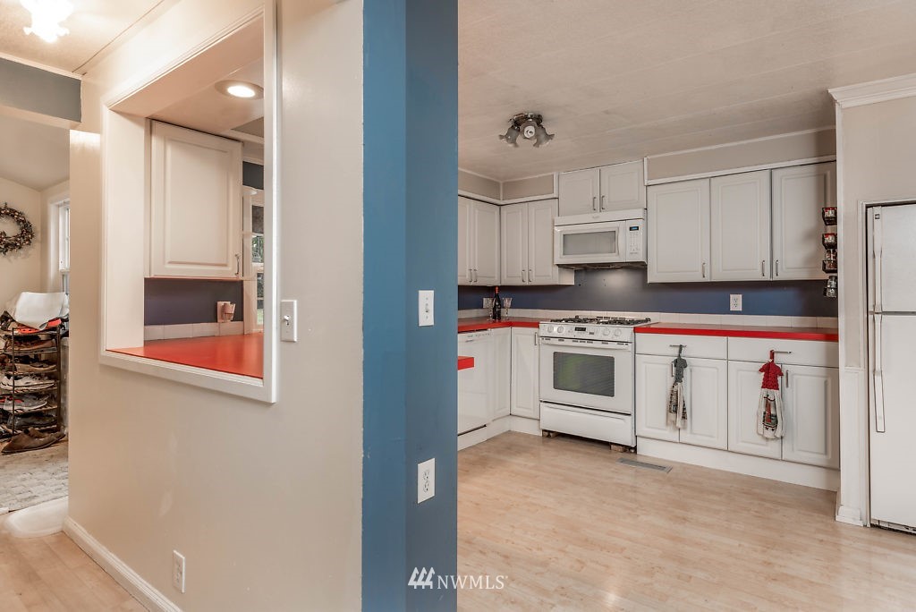 2746 Wood Road Oak Harbor, WA 98277 - Photo 12 of 25 Gallery Image 12