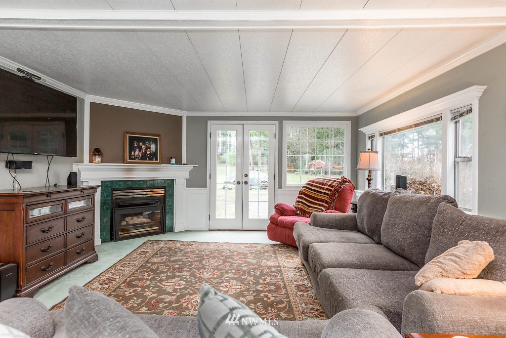 2746 Wood Road Oak Harbor, WA 98277 - Photo 3 of 25 Gallery Image 3