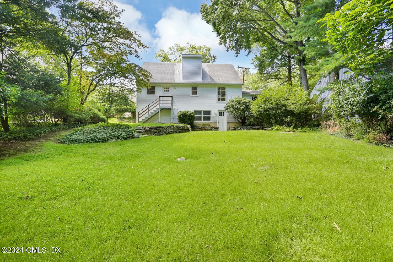10 Florence Road Riverside, CT 06878 - Photo 13 of 14 10 Florence Rd Riverside CT-large-019-01