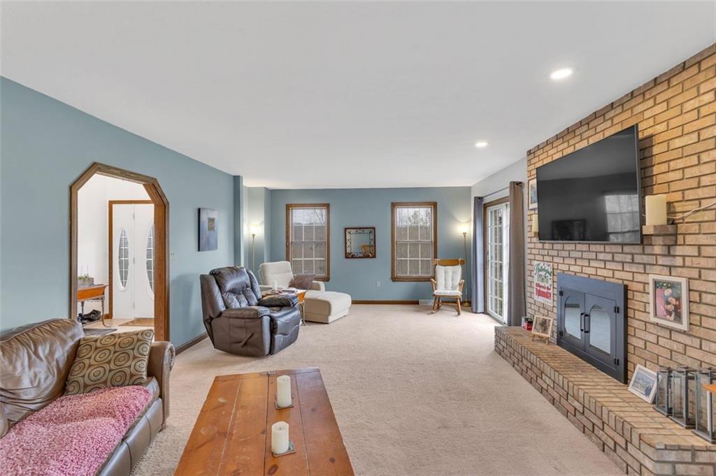 339 Lindsay Road Zelienople, PA 16063 - Photo 11 of 50