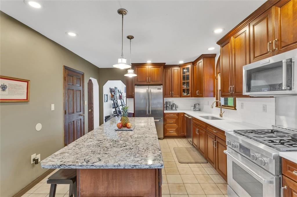 339 Lindsay Road Zelienople, PA 16063 - Photo 18 of 50