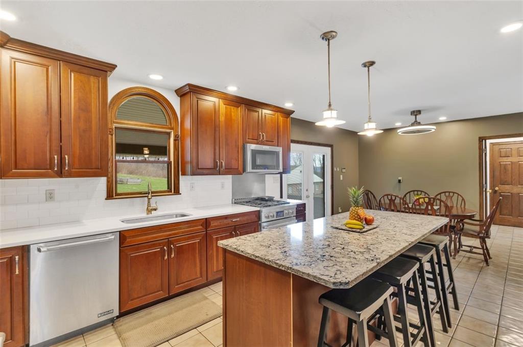 339 Lindsay Road Zelienople, PA 16063 - Photo 19 of 50