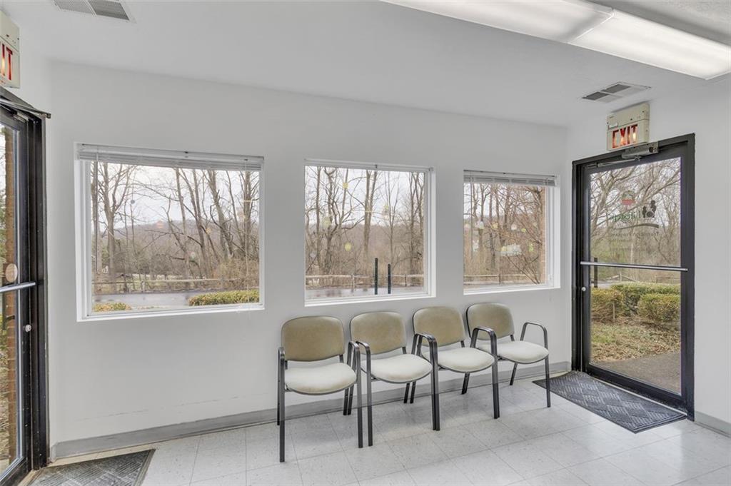 339 Lindsay Road Zelienople, PA 16063 - Photo 31 of 50