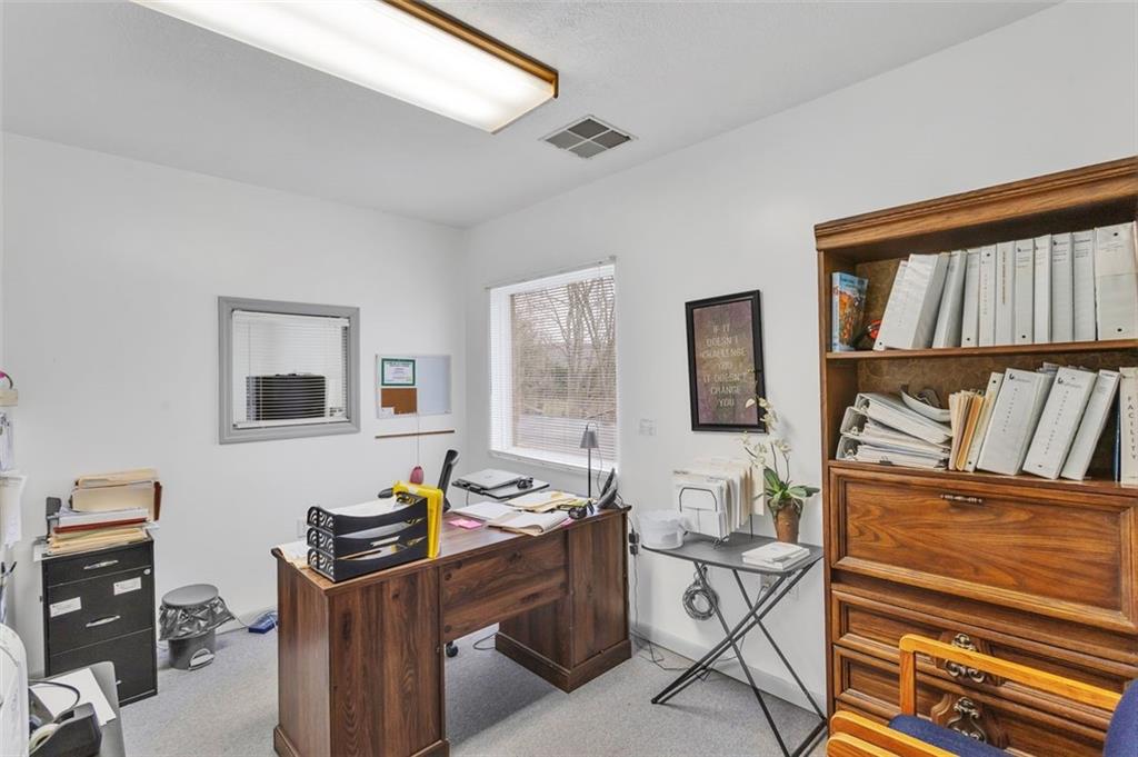 339 Lindsay Road Zelienople, PA 16063 - Photo 32 of 50