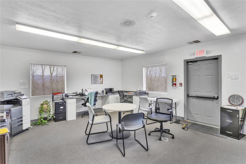 339 Lindsay Road Zelienople, PA 16063 - Photo 46 of 50