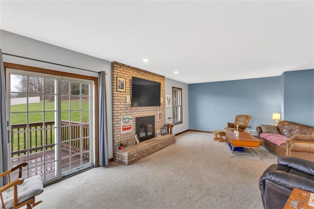 339 Lindsay Road Zelienople, PA 16063 - Photo 10 of 50